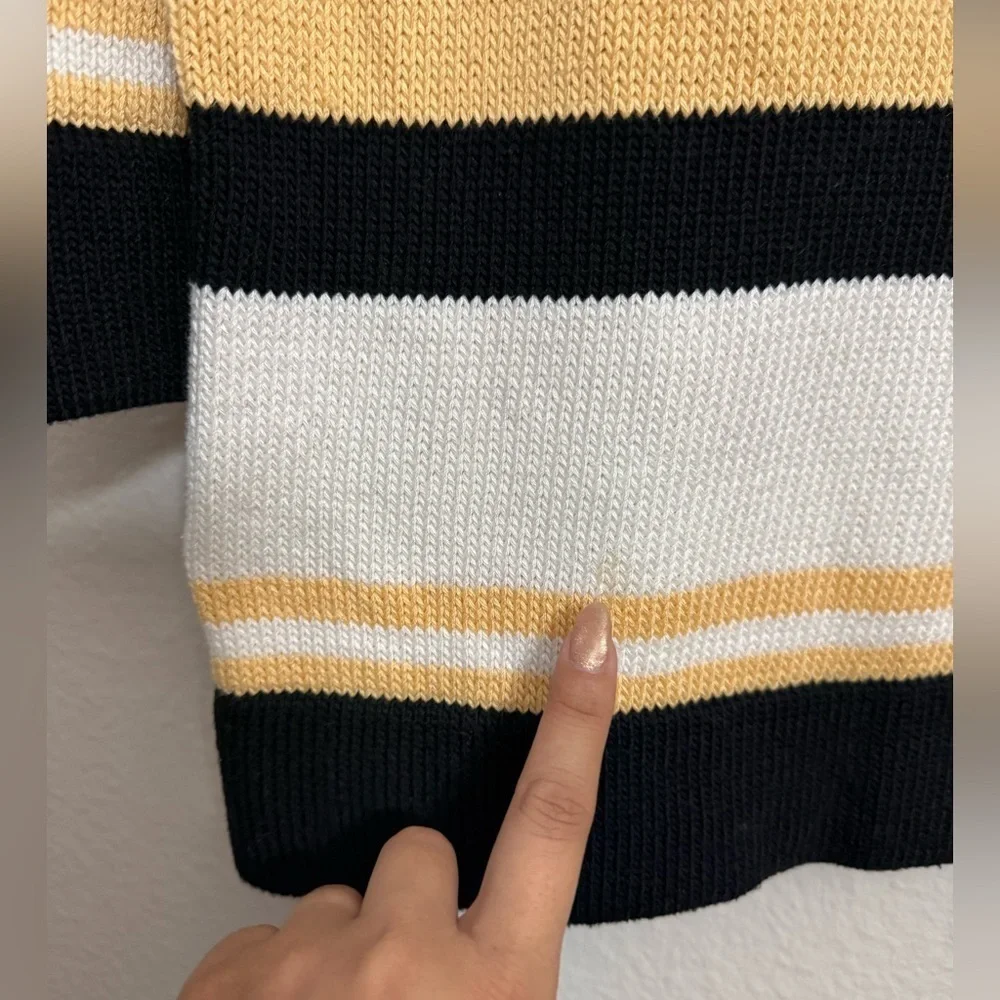 St. John elegant sweater